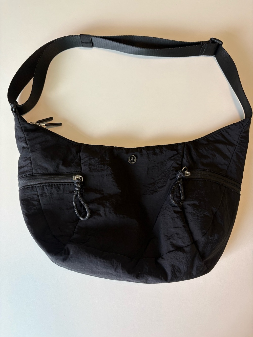 Lululemon Slouchy Sling Bag 6L - Black/Silver